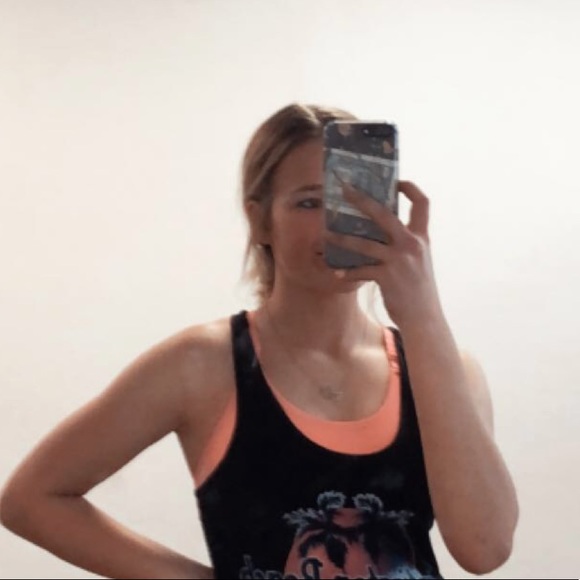 Meet your Posher, Saidey - Picture 2 of 3